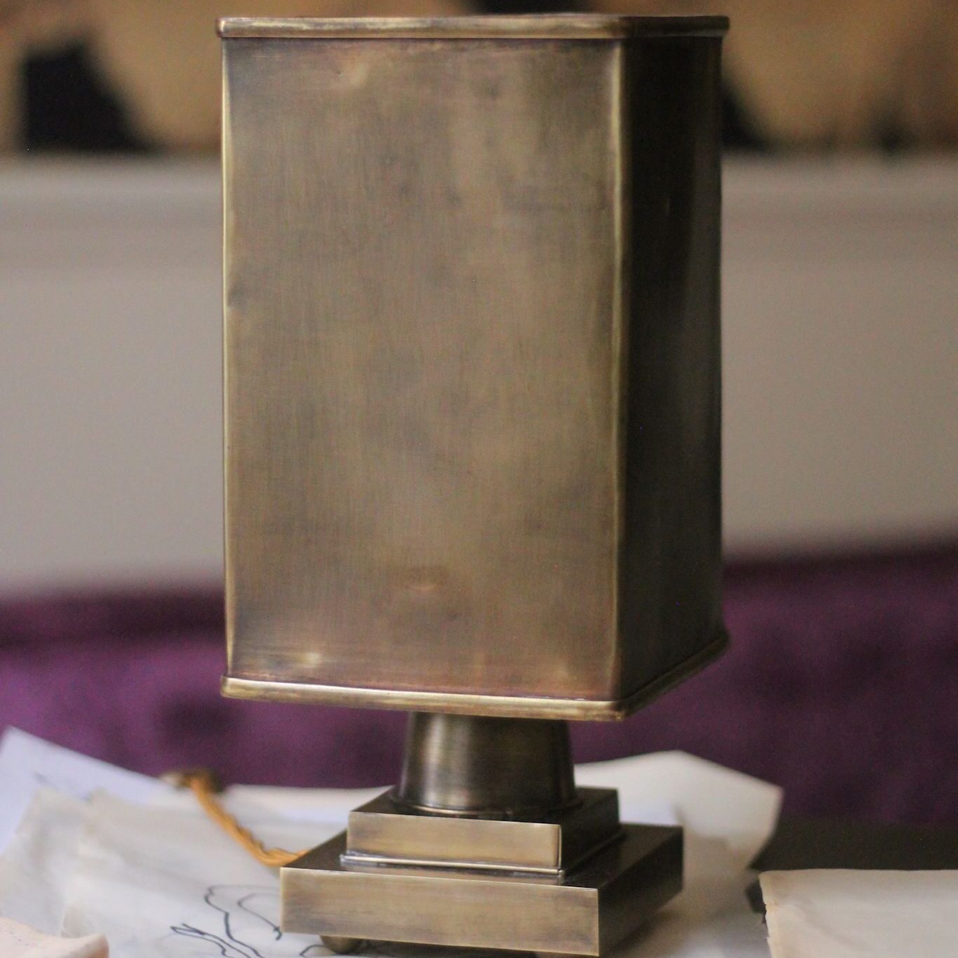 lampe de table en laiton orient express - création sophie casier