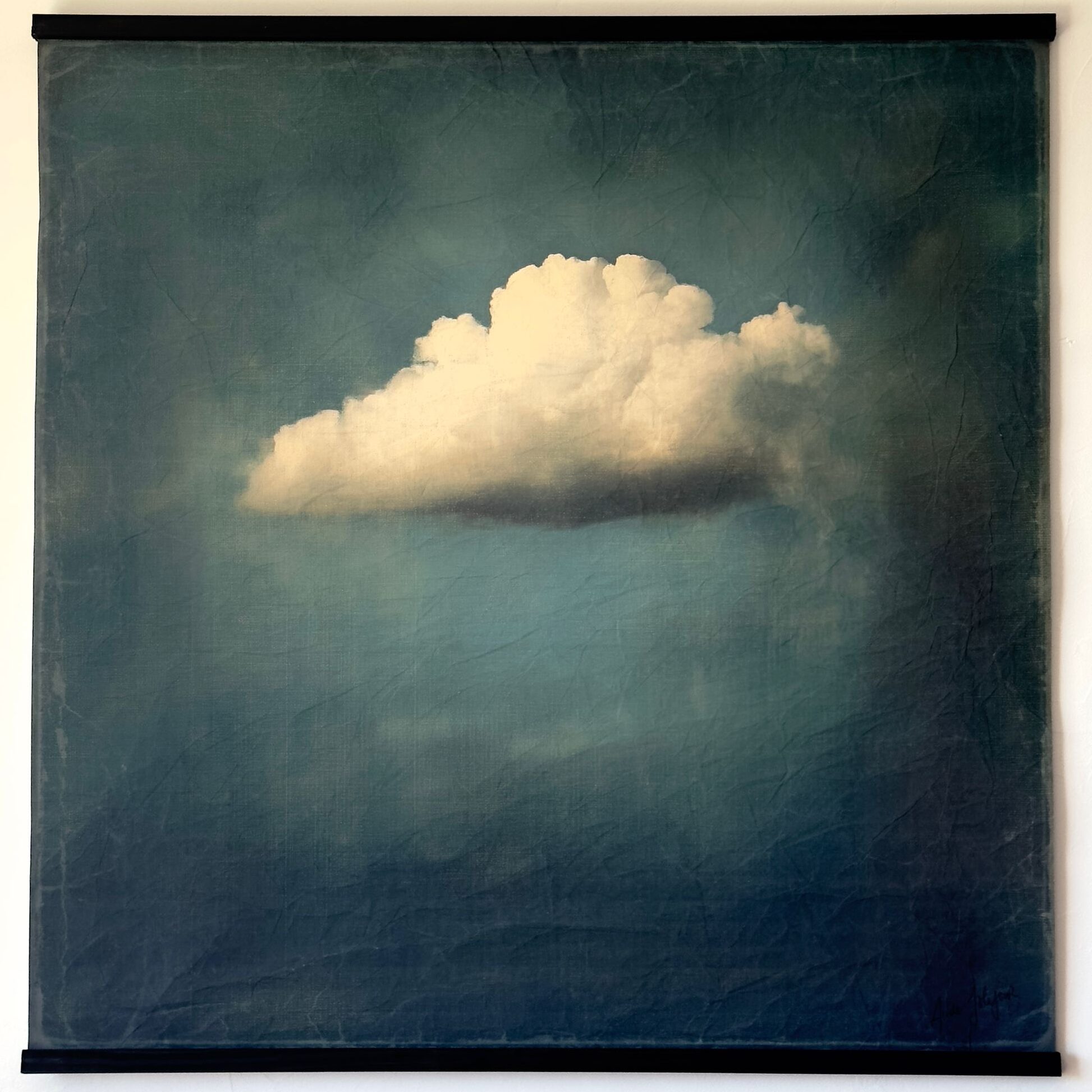 Toile à suspendre, imprimée sur papier froissé et plissé à la main