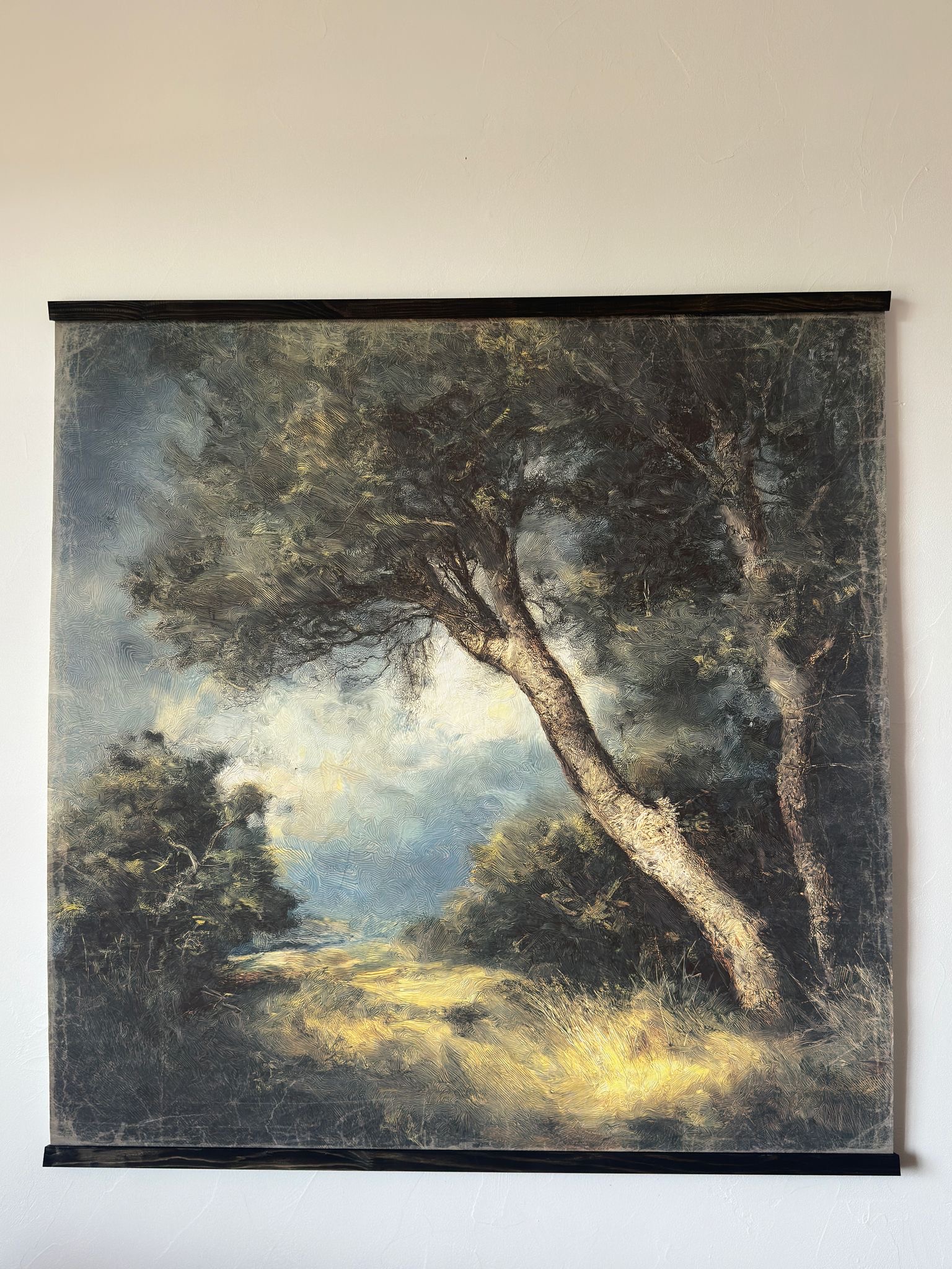 Toile à suspendre, imprimée sur papier froissé et plissé à la main